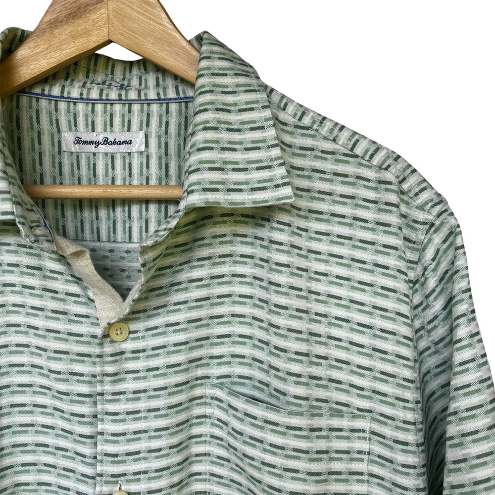 Tommy Bahama Men's Size Large Green Silk Shirt Short Sleeve Button Down Resort